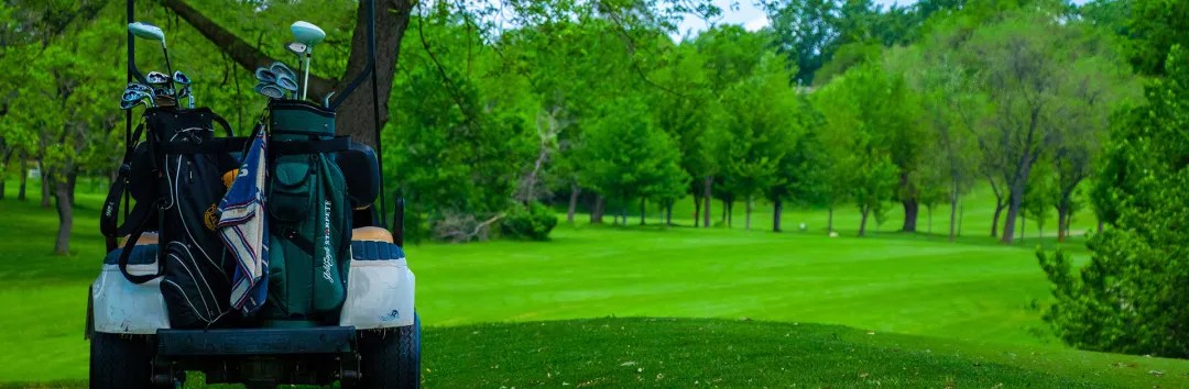 Executive 9 Hole Golf Course - Hickory Hills Country Club South Course